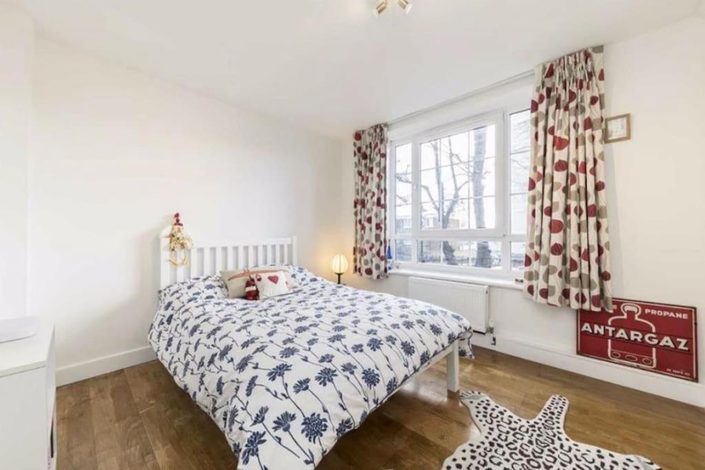 Spacious 2 Bedroom Flat In Central 런던 외부 사진
